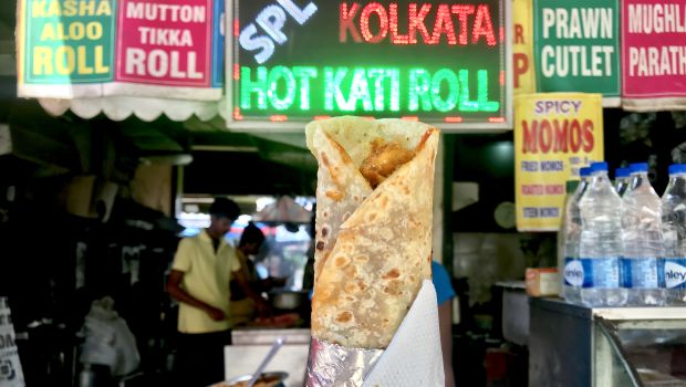 How To Make Kolkata-Style Chicken Kathi Roll? This Yummy Roll Is Perfect For The Weekend