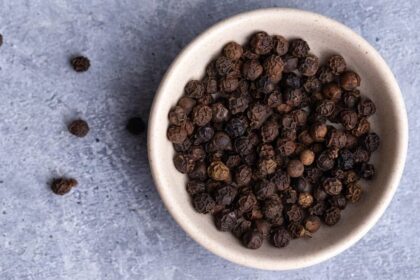 4 Incredible Health Benefits Of Consuming Black Pepper During The Monsoon