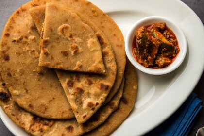 5 Ingredients That'll Make You Fall In Love With Plain Parathas Again