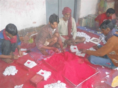Sindoor industry in Bihar- 13angle.com