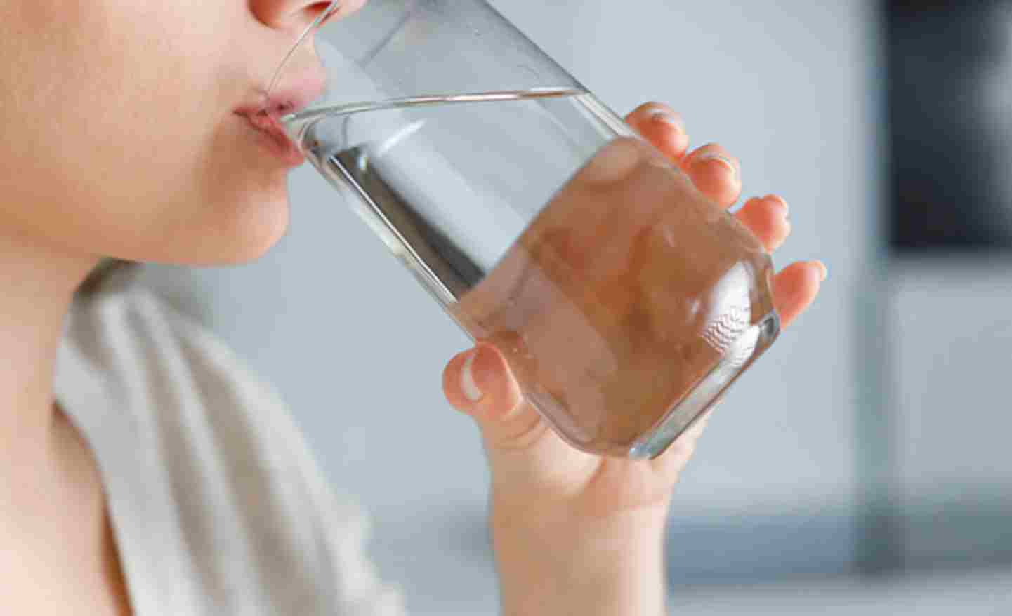 Top 13 reasons why drinking water after waking up in the morning is beneficial to our health- 13angle.com